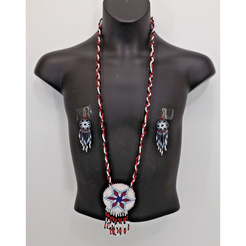 Hand Beaded Native style 6 point star 18" necklace & Beaded Earrings